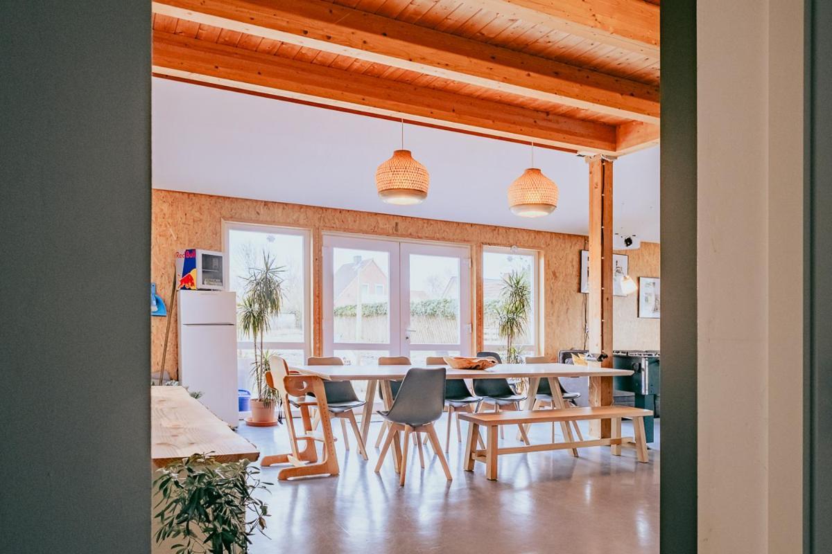 Hostel Oder Ferienwohnung 1-16 Personen Im Blauen Haus フェーマルン エクステリア 写真