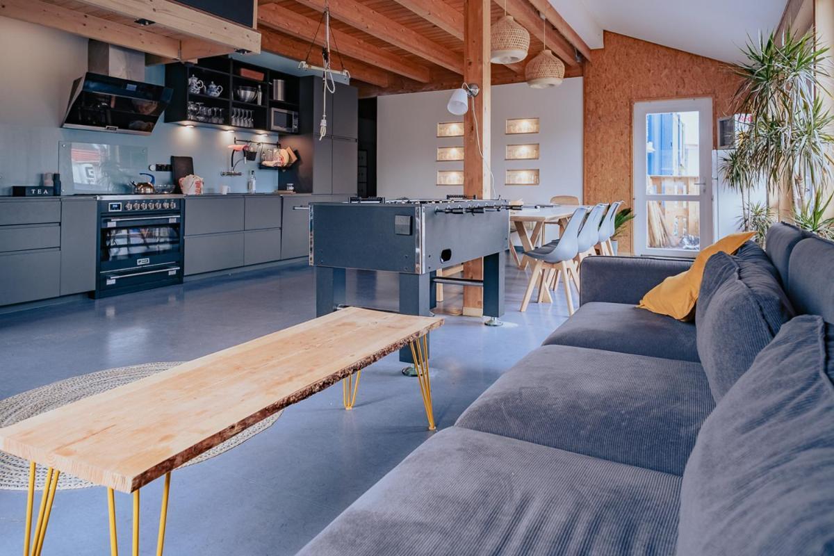 Hostel Oder Ferienwohnung 1-16 Personen Im Blauen Haus フェーマルン エクステリア 写真